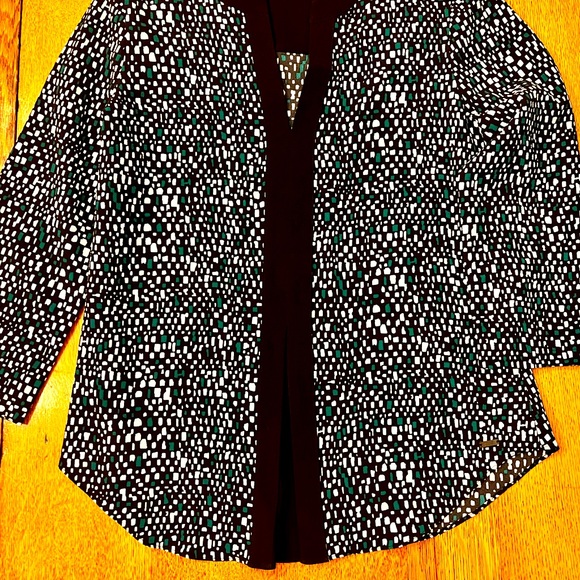 Armani exchange Small Petite blouse. Black white green flowy abstract Tunic top - Picture 4 of 4